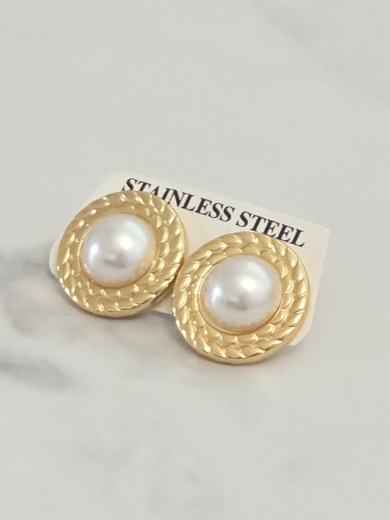 Jewelry - Vintage Gold Pearl Cable Twist Border Round Stud Earrings Stainless Steel